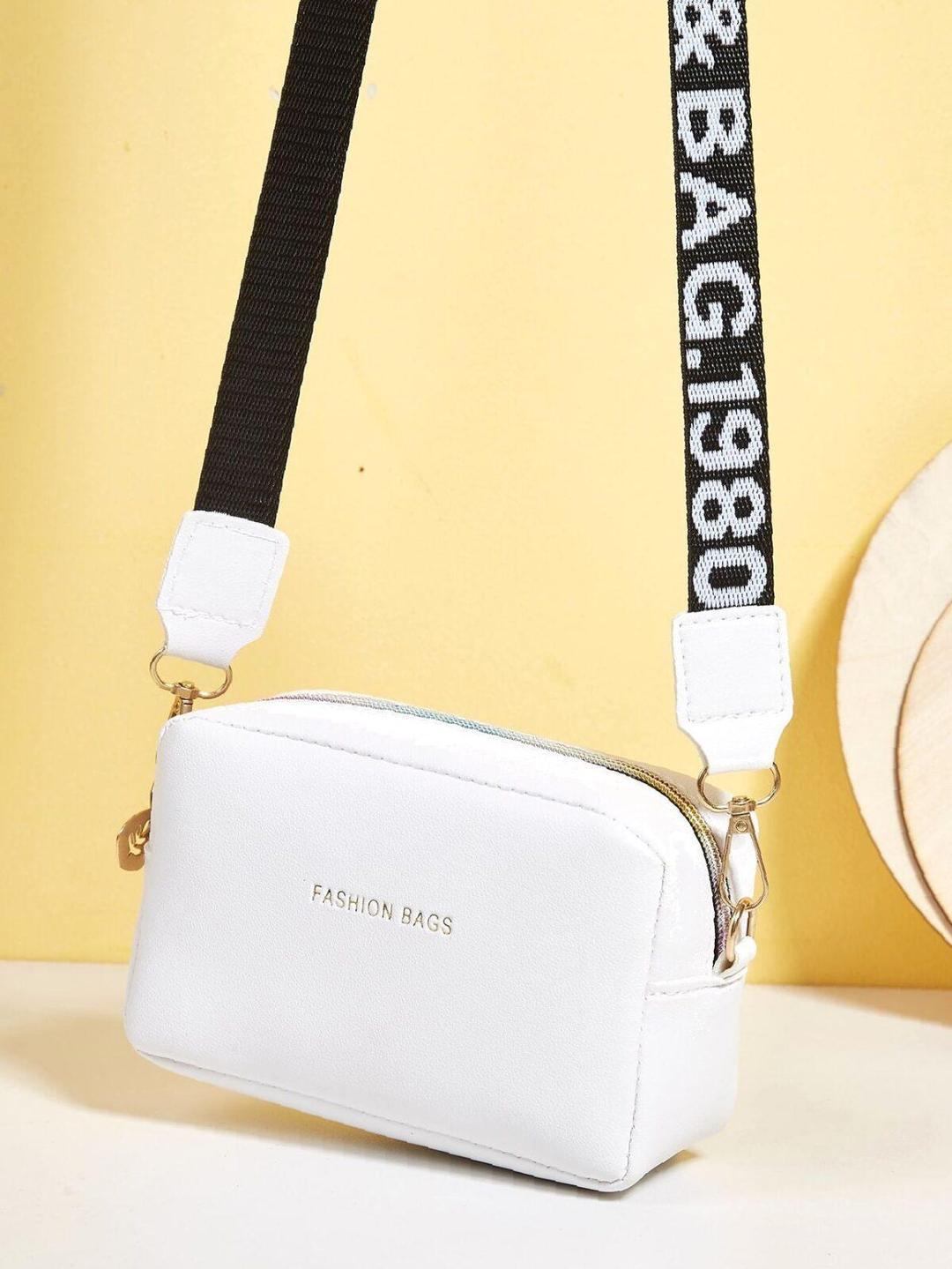 Chic White PU Leather Crossbody Bag for Girls 🤍